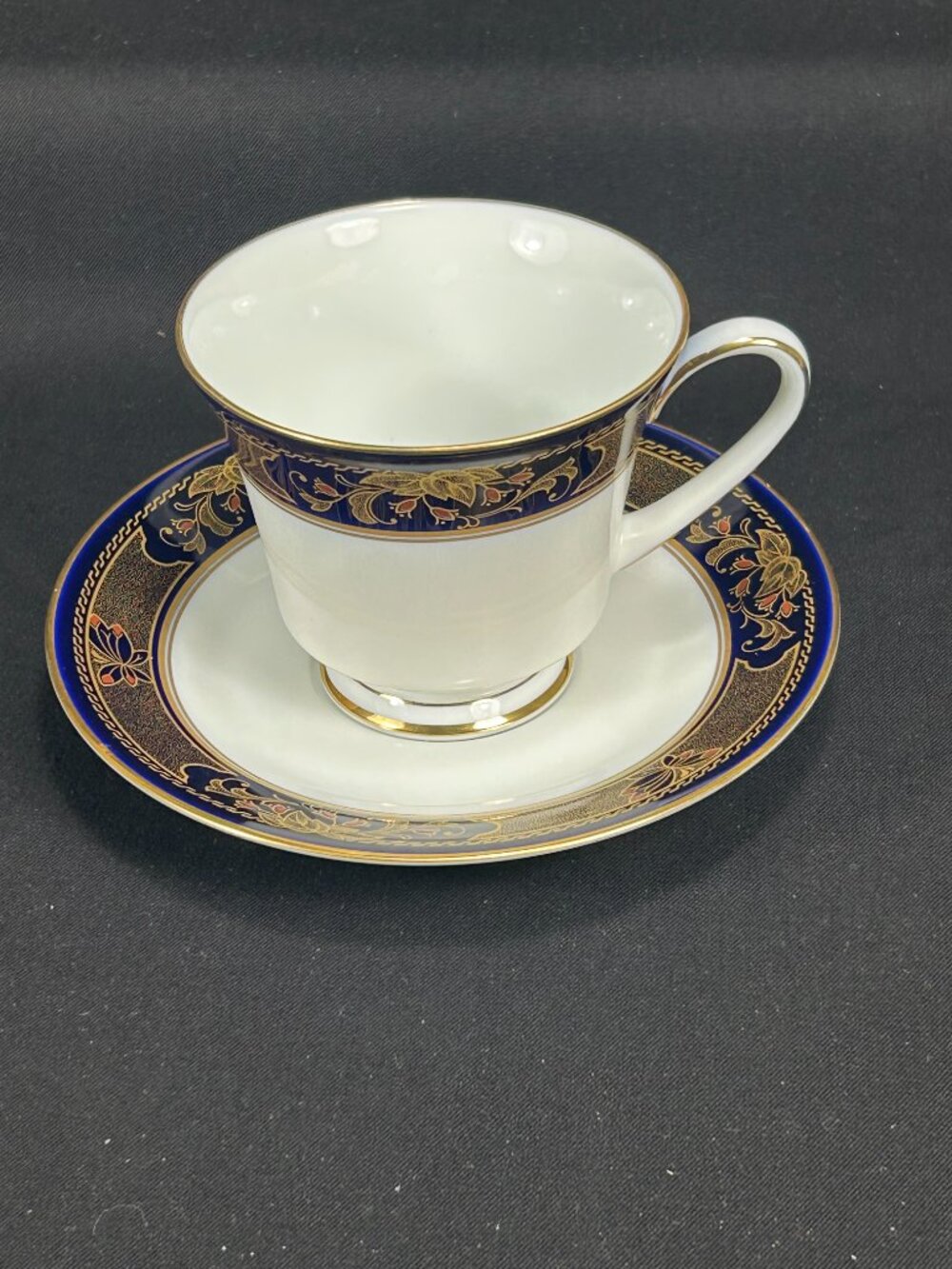 Noritake Legacy 3392 Grenoble tea cup & saucer set